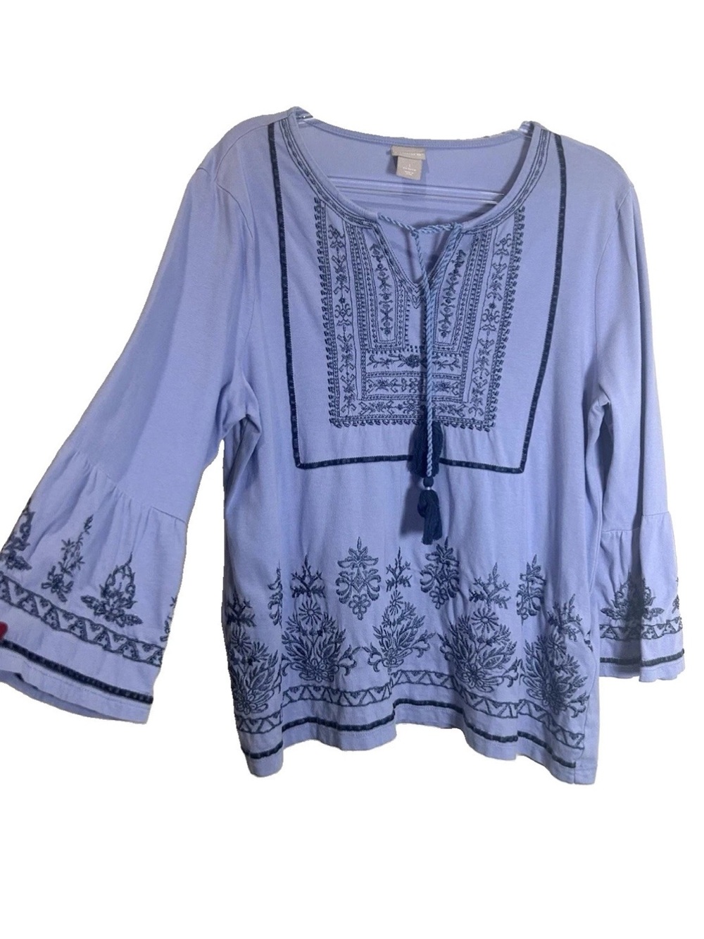 Chico’s Embroidered Top Sz 1/Medium 100% Cotton Boho Tasseled Blue Stretch